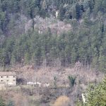 Masso contro l’ostello: nessun pericolo per abitazioni e strutture ricettive
