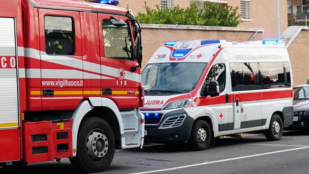Incidente su Bidentina: auto in un fosso profondo cinque metri