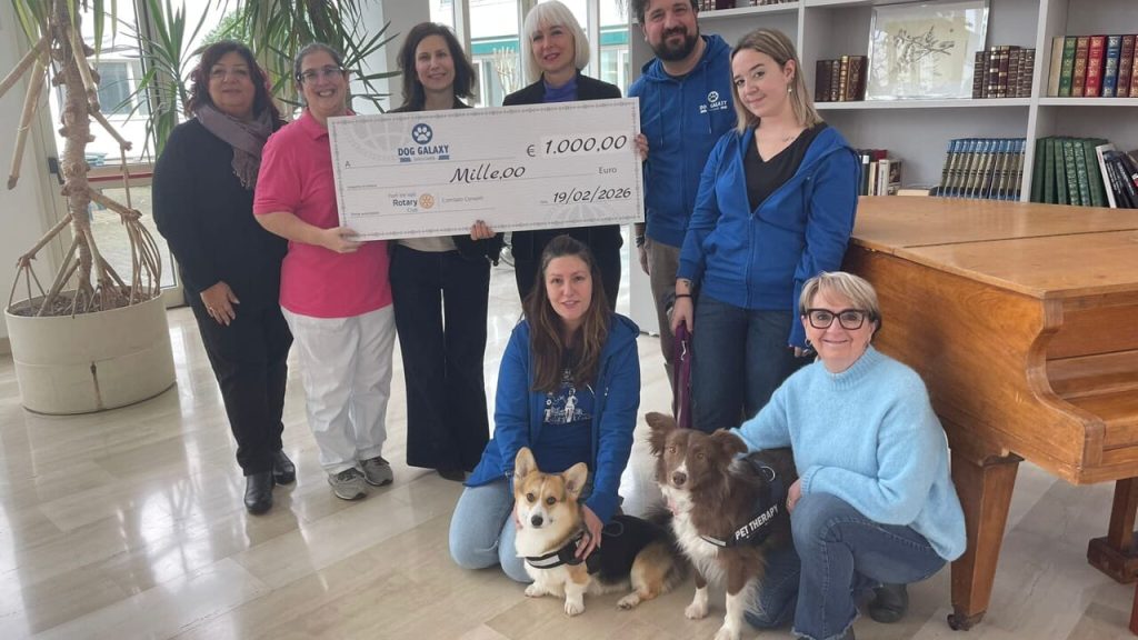 La Pet Therapy invade le corsie: un’iniziativa che cambia la vita degli anziani