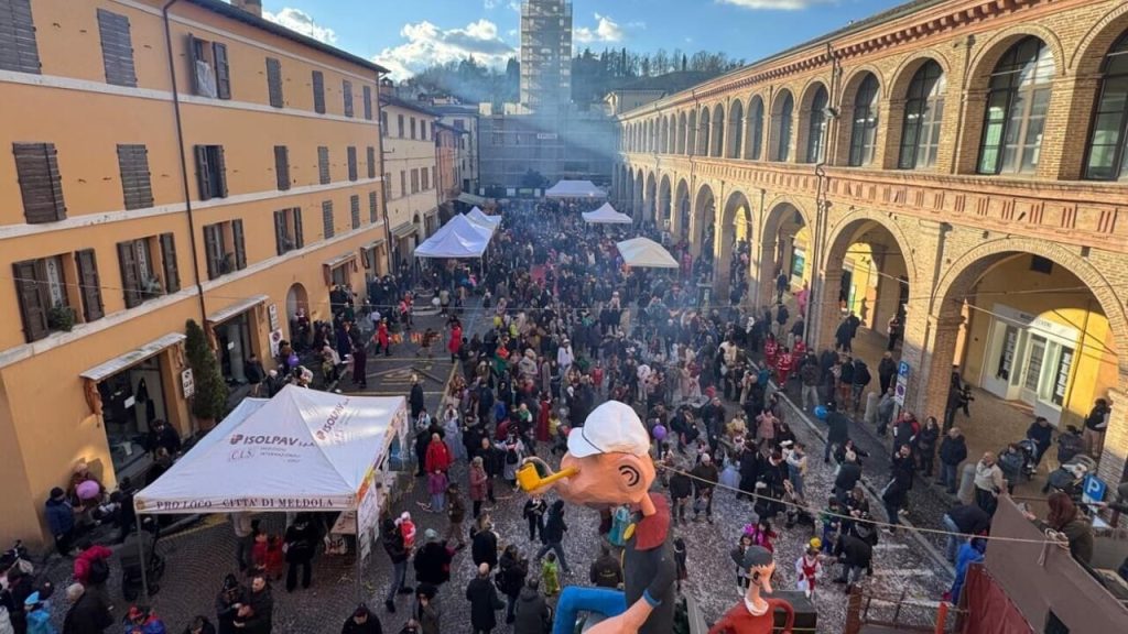 Carnevale Meldolese: una festa di colori e tradizioni che riempie la piazza