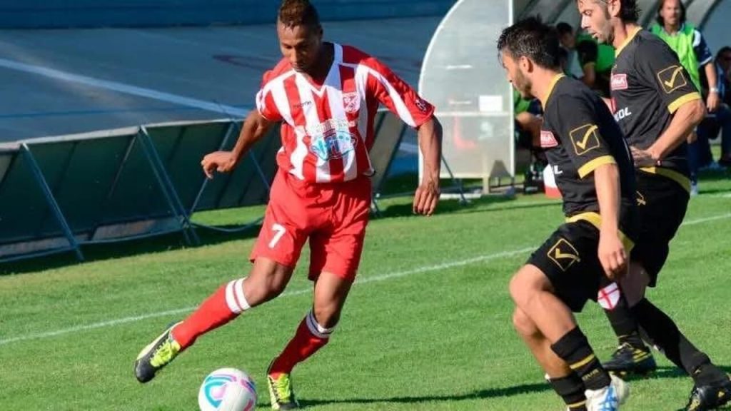 La triste fine di Christian Jidayi: l’ex calciatore ritrovato senza vita nella pineta di Lido Adriano