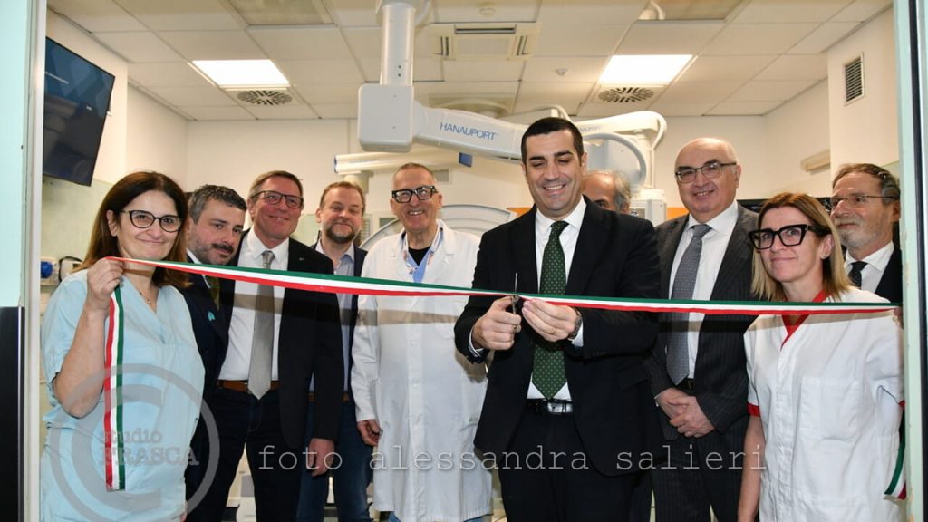 Rivoluzione nella lotta ai tumori: Forlì abbraccia l’arco 3D per la pneumologia. De Pascale: “La sanità deve attaccare”