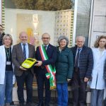 Un Defibrillatore per la Salute della Comunità: La Farmacia Risorgimento si Rinnova