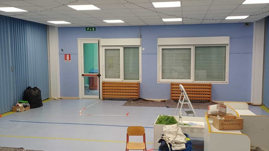 Riapertura dell’asilo comunale: un segnale di resilienza dopo l’atto vandalico