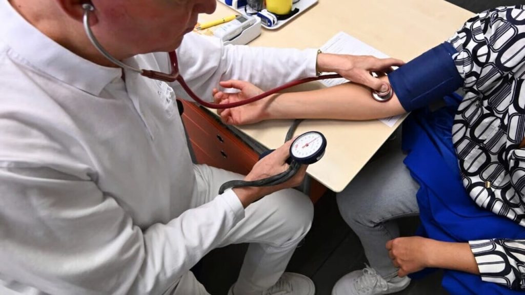Rivoluzione nei servizi sanitari: “Addio al medico di famiglia, benvenuto medico a ore. Orari estesi, ma a quale prezzo?”