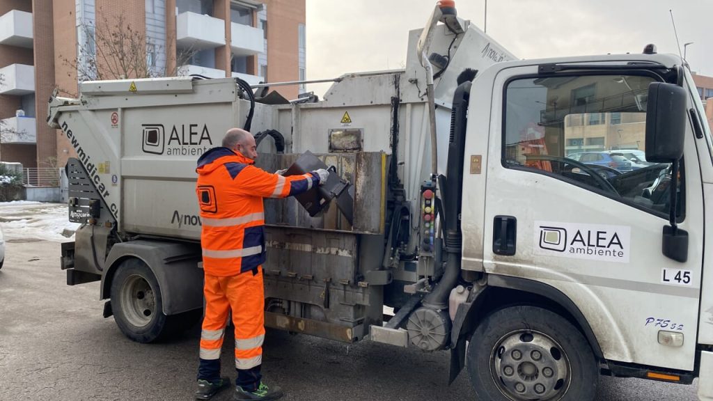 Madonna del Fuoco: Raccolta Rifiuti Senza Interruzioni, Ma Ecocentri Inaccessibili