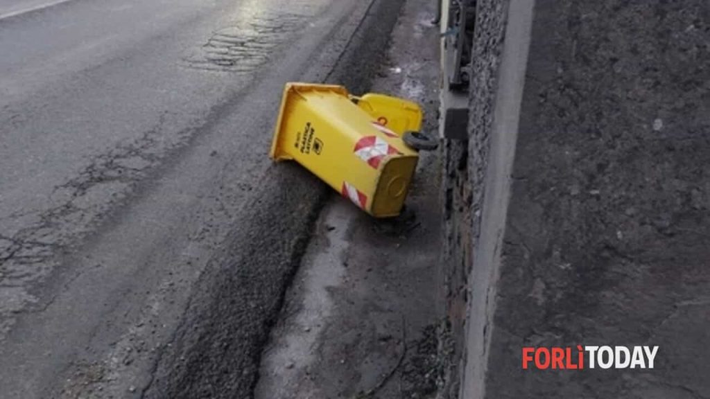 Rifiuti in strada: Alea Ambiente rompe il silenzio e annuncia interventi risolutivi