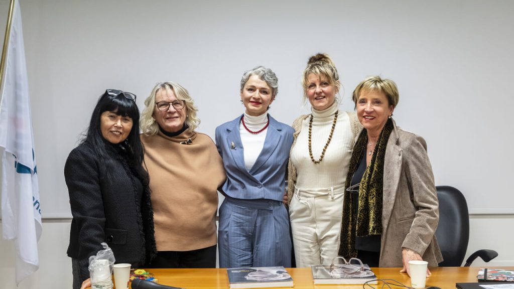 La bellezza femminile: un viaggio oltre l’estetica