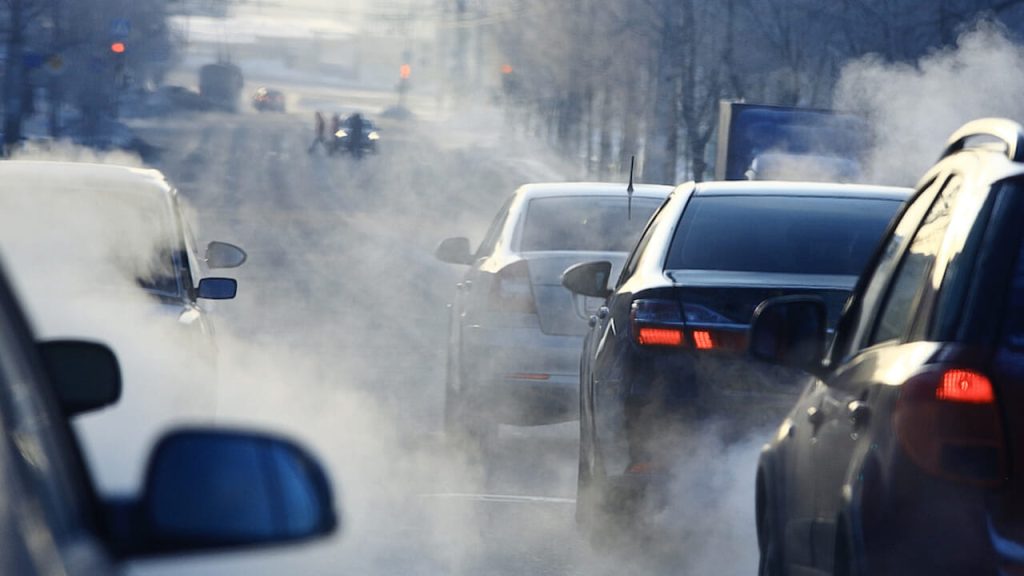 Misure Drastiche Contro l’Inquinamento: Stop ai Diesel Euro 5 e Biomasse Inefficienti