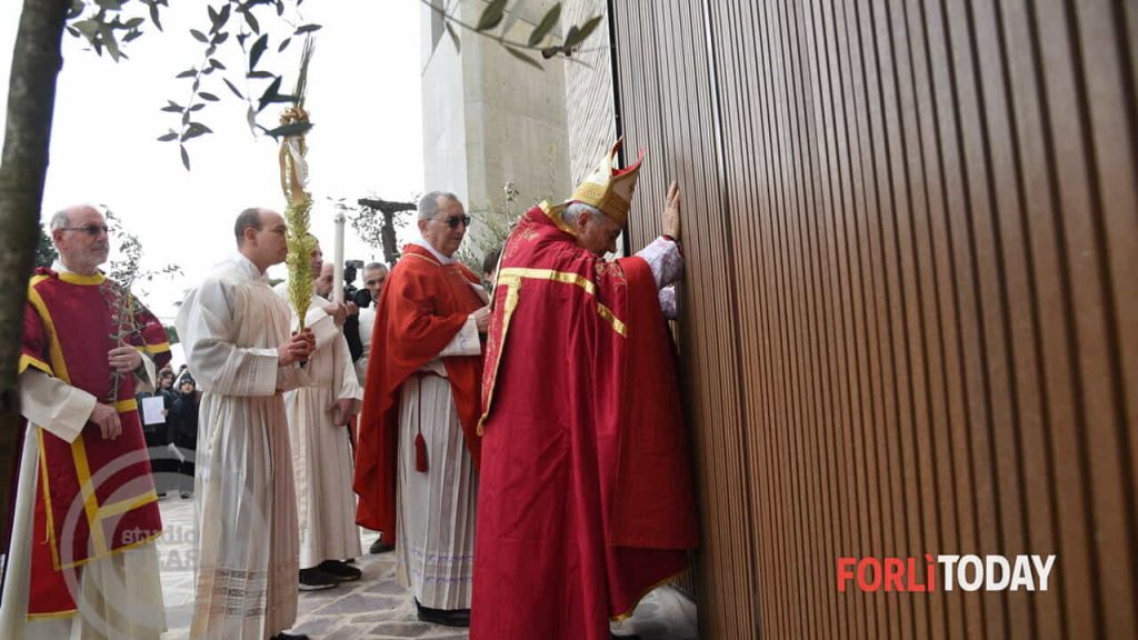 Romiti, la chiesa rinata nel segno della resilienza e della memoria