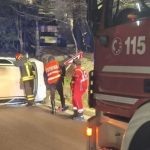Incidente notturno sulla Bidentina: un’auto rovesciata e un ferito