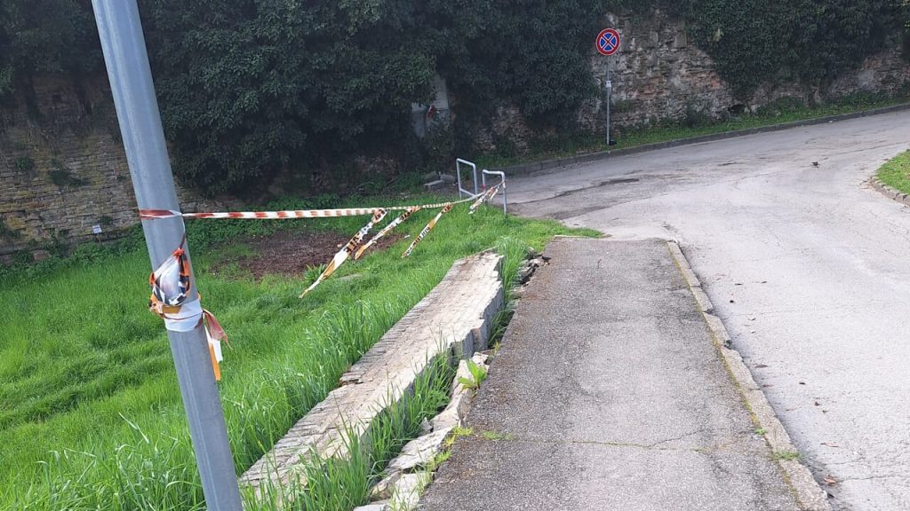 Degrado alla Rocca di Ravaldino: la situazione sfugge di mano