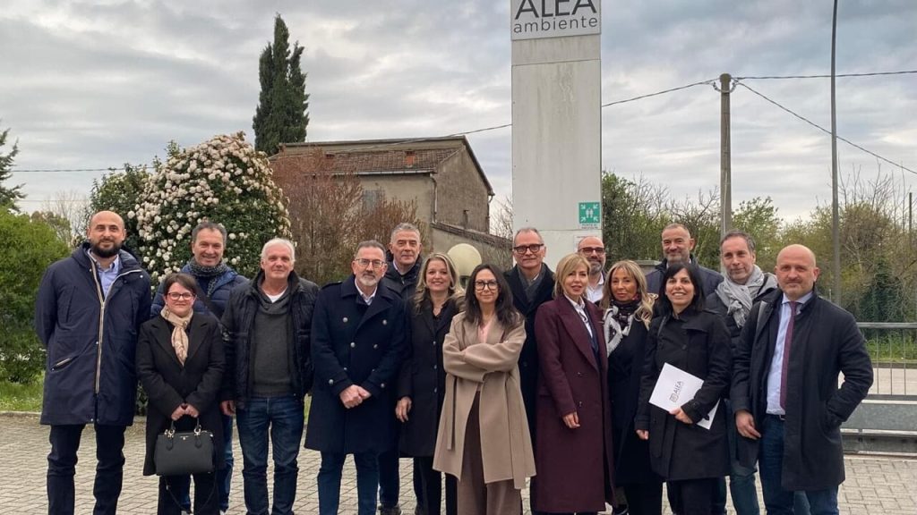 Alea Ambiente e l’assessora Priolo: un incontro cruciale per la gestione dei rifiuti