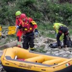 Uomo precipita da un ponte nel fiume Bidentina: salvato in extremis dall’elisoccorso