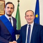 Enzo Lattuca si insedia: la continuità politica prende il sopravvento