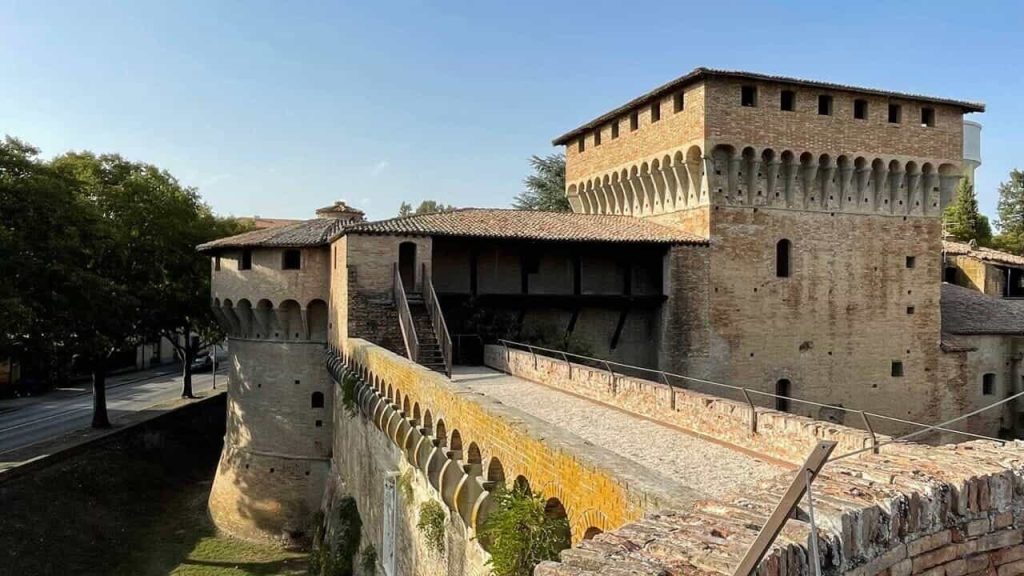 Allerta massima: la Rocca di Ravaldino chiude per verifiche di sicurezza