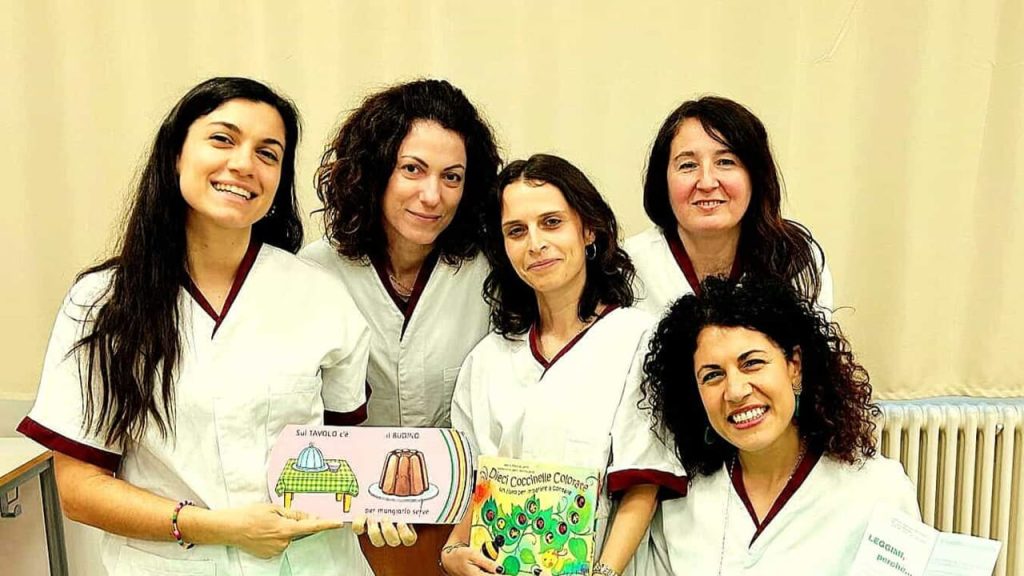 Strategie Innovative per Combattere il Ritardo del Linguaggio nei Bambini: Telemedicina e Lettura Interattiva