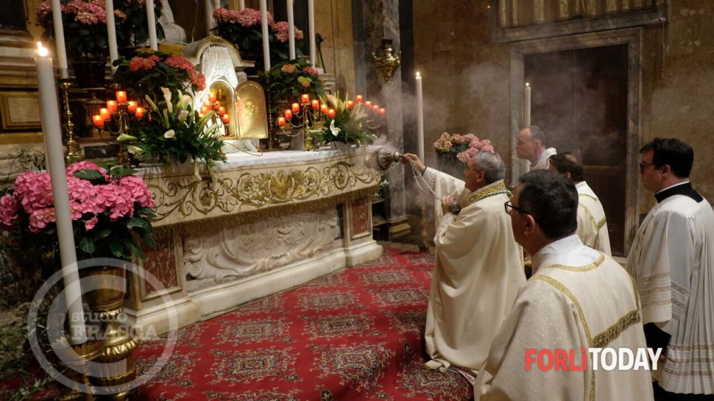 Forlì si prepara alla Pasqua: il Triduo in Cattedrale con il vescovo Corazza
