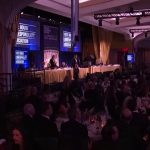 Spari all’Hilton di Washington: il panico tra i giornalisti durante la cena dei corrispondenti della Casa Bianca