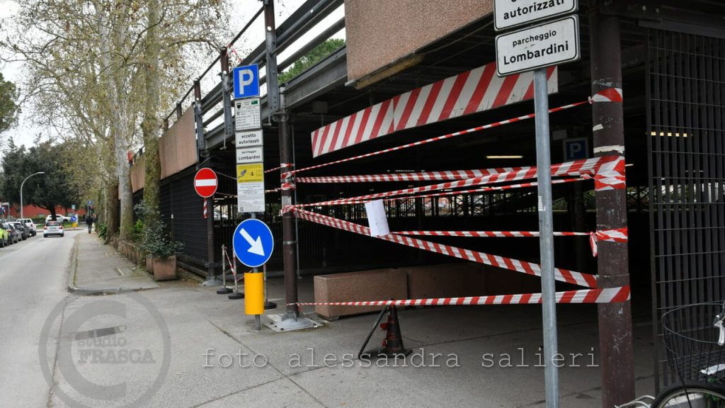 Riapre il piano terra del parcheggio di via Lombardini: 141 posti auto tornano a disposizione