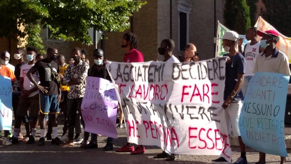 Controversia a Forlì: “Allora sono fascista”, la difesa dell’assessore Cicognani non convince