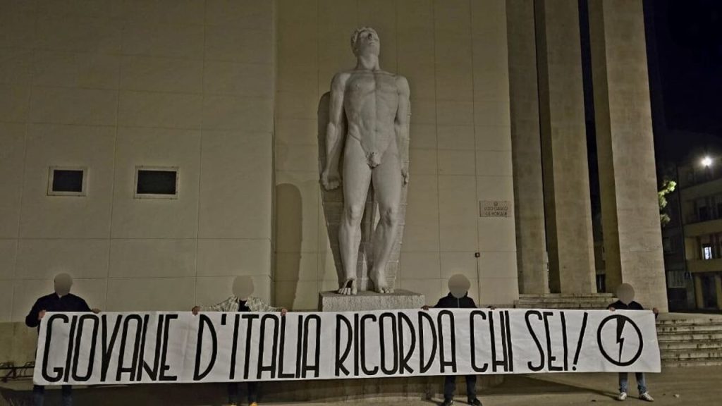 “Identità Nazionale e Propaganda: Il Blocco Studentesco Scuote Forlì”