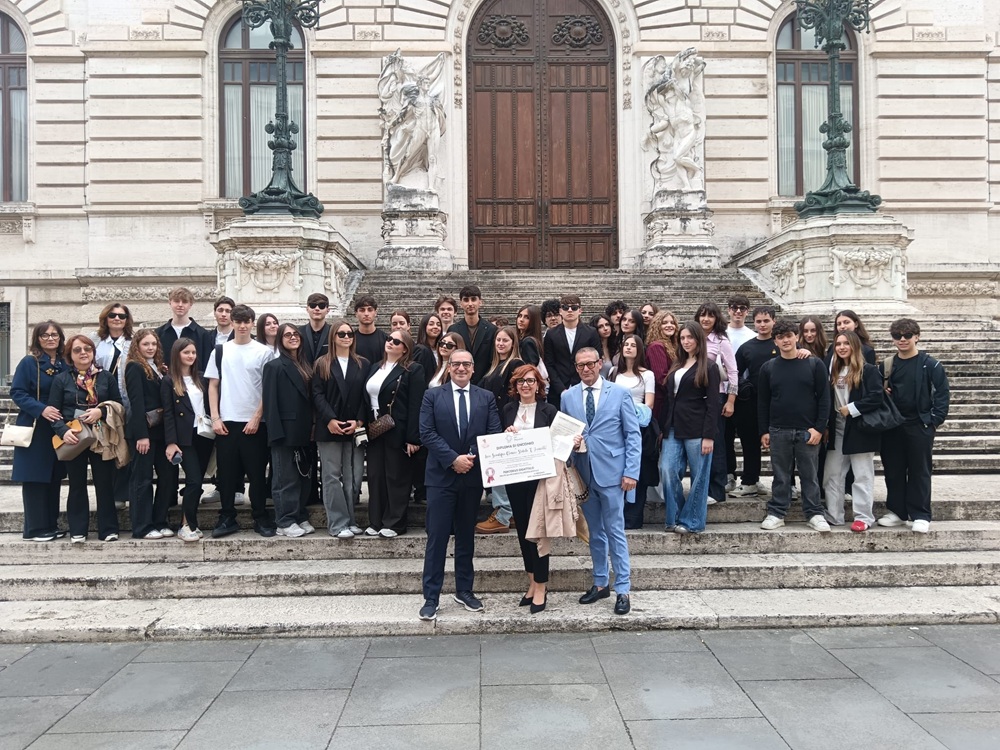<b>Giovani al Potere: Il Liceo ‘Torricelli’ Scende in Campo alla Camera dei Deputati</b>