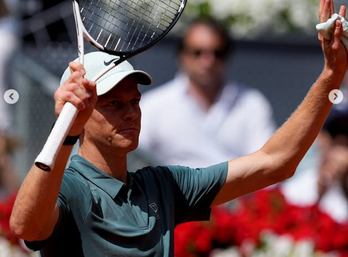 Sinner schiaccia Zverev: finale da record in 57 minuti