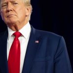 Trump esprime la sua linea dura contro l’Iran: tensioni alle stelle tra minacce e tentativi di dialogo